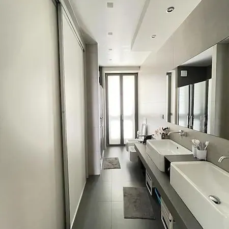 Apartment *luxus393* Metro A 50m, Lingotto Fiere, Ospedali *